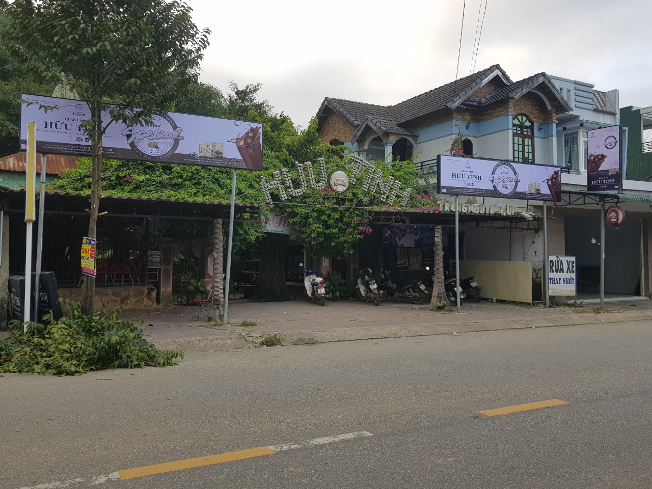 Coffee Hữu Tình