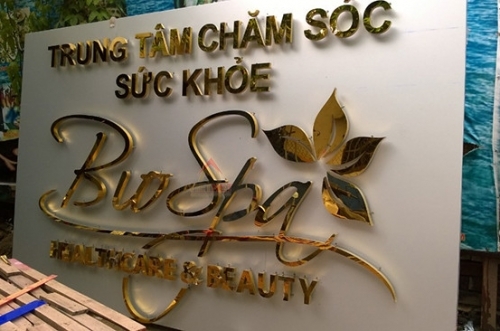 6 lý do quan trọng bạn nhất định phải chọn dịch vụ thi công bảng hiệu công ty tại Quảng Ngãi
